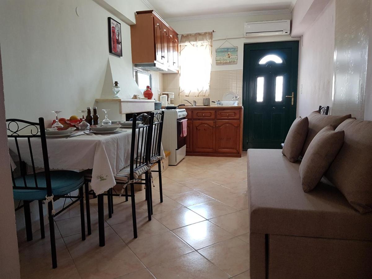 Apartament Dimitris House Petriti Zewnętrze zdjęcie